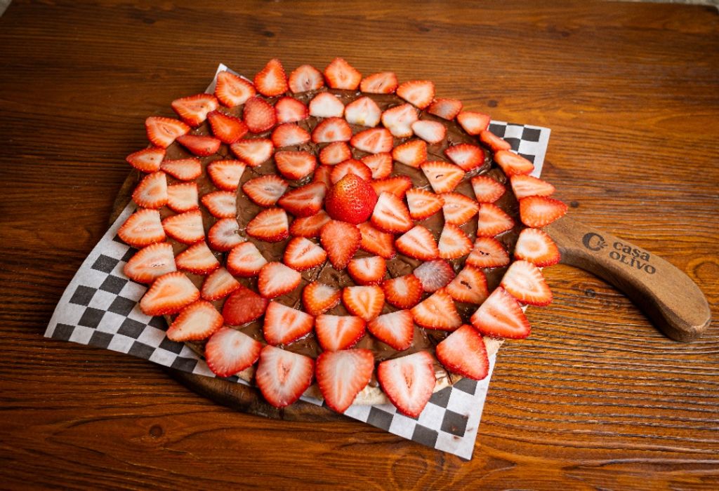 Pizza de Nutella y Fresas Frescas