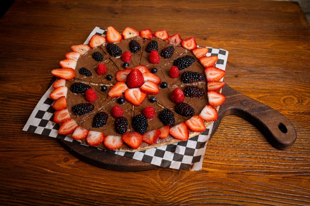 Pizza de Nutella y Frutos Rojos