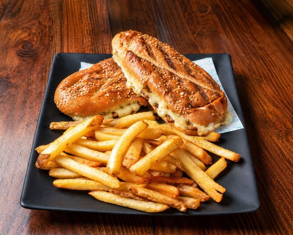 PANINI + PAPAS A LA FRANCESA