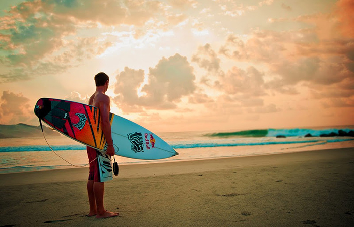 Surfing Couples Relationship 4