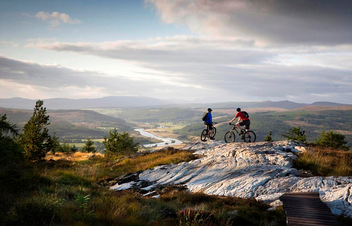 Mountain-biking-in-Golspie-Sutherland-Scotland