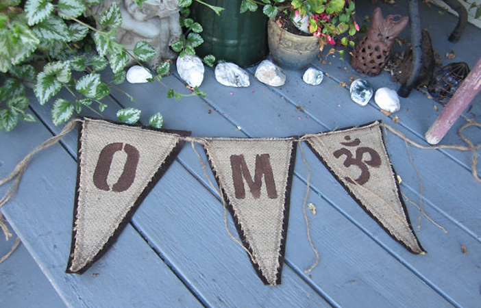 Om Bunting enduredesigns