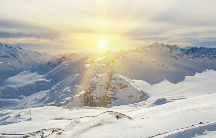 Ski-Season-Mountain-Sunrise