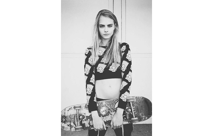 Cara Delevigne Skateboard Pic: Lurkskates