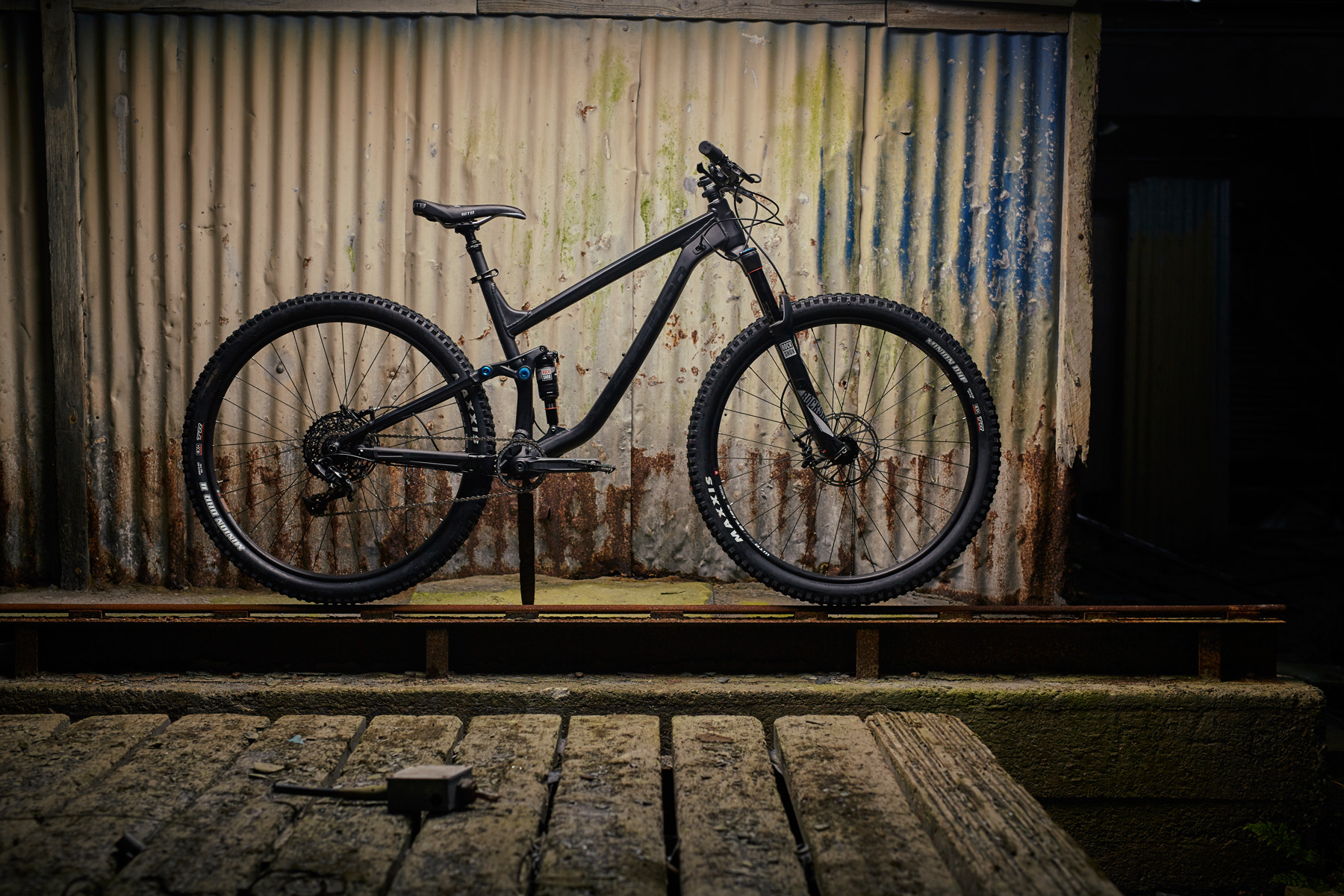 Review | Transition Smuggler | Dirt Mountain Bike Review | Transition Smuggler | Dirt Mountain Bike