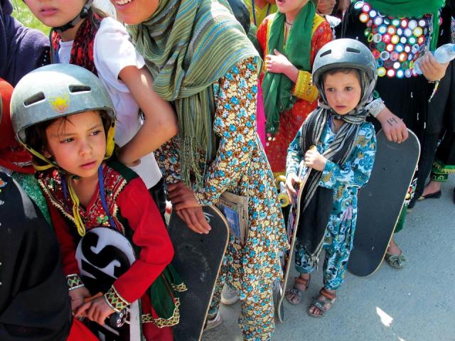 Girls with Skateboards (image from skateistan.org)