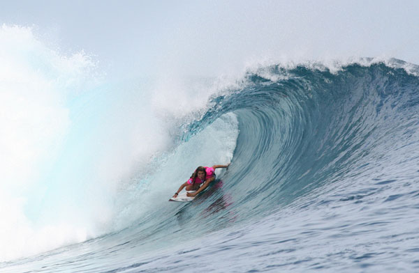 Sofia Mulanovich winning the last women's WCT event at Cloudbreak, back in 2006. Photo: Curls Magazine