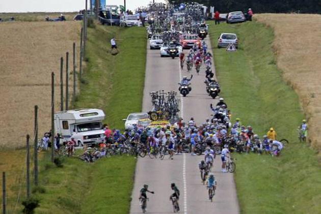 Tour de France crash brutal savage chaos photos photographs 6