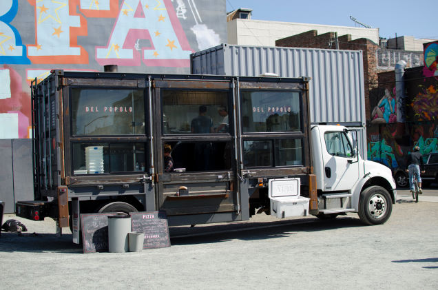 Food-Truck-Pizza-Customised