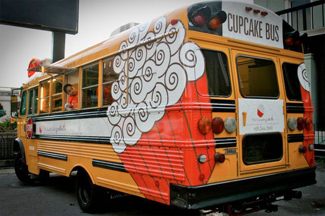 Food-Truck-Cake-Bus