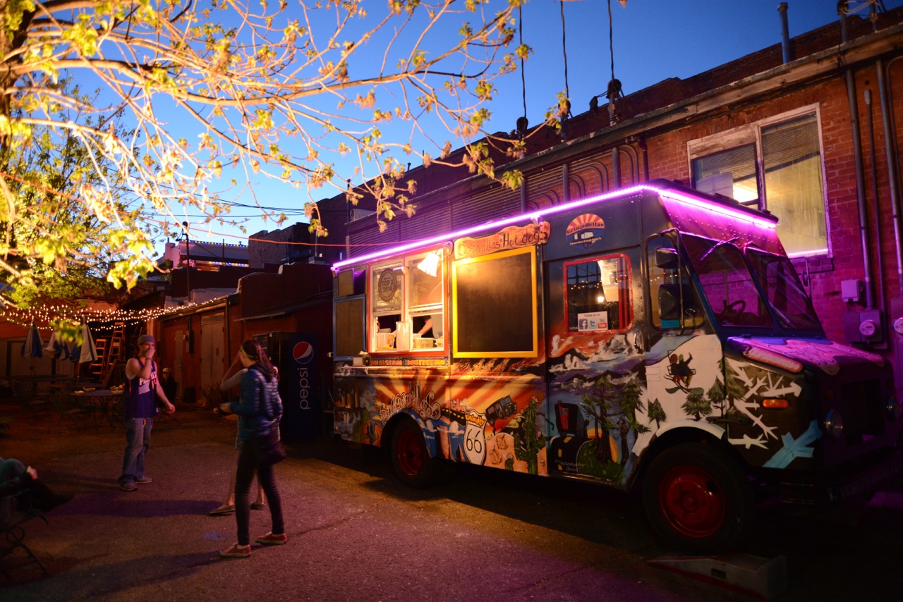 Food-Truck-Neon-Arizon