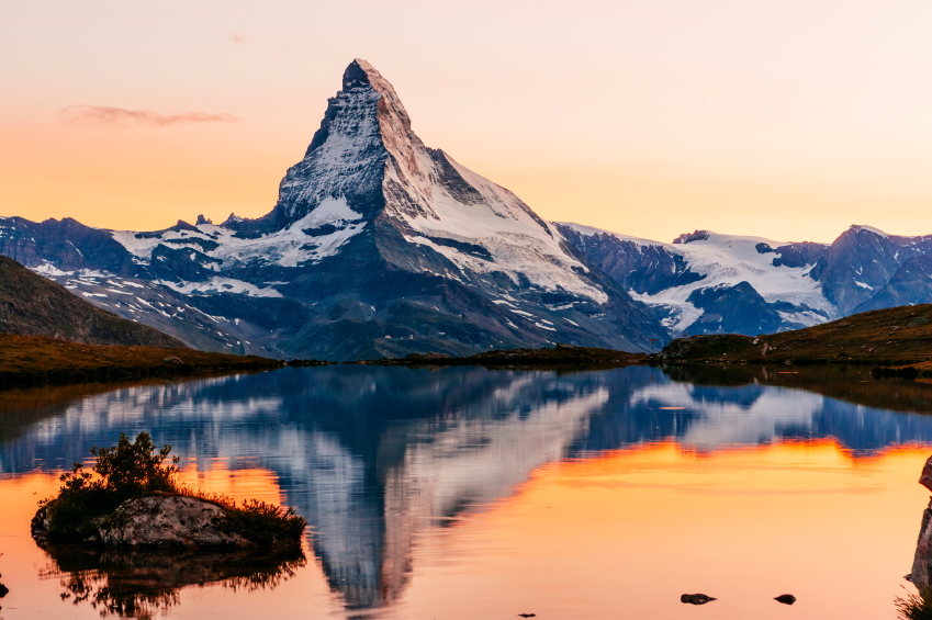 Mountaineering Holiday World Guide Expeditions Matterhorn Zermatt Switzerland Europe