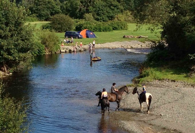 Cool Camping Best Place Camping UK Dol-llys Caravan and Camping Powys Wales