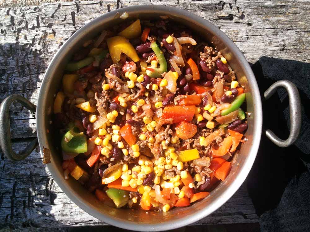 Van-Life-Camping-Recipe-Chilli-Con-Carne