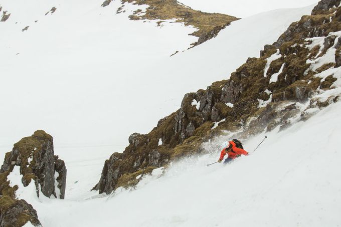 Amy-Marwick-Late-Scotland-Ski-Movie-3