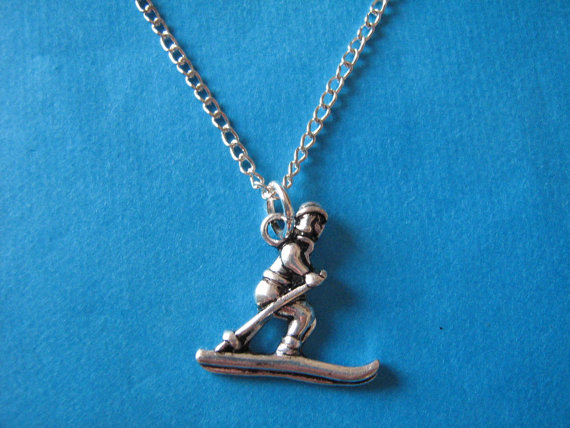 Forgetmenotgrove Ski Necklace