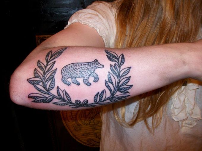 bear-tattoo-for-women-mociarane