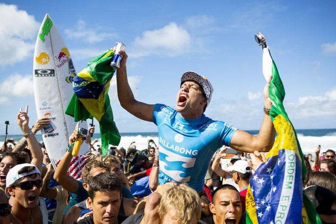 Adriano De Souza WSL World Champion Surfing 2015 Pipemasters