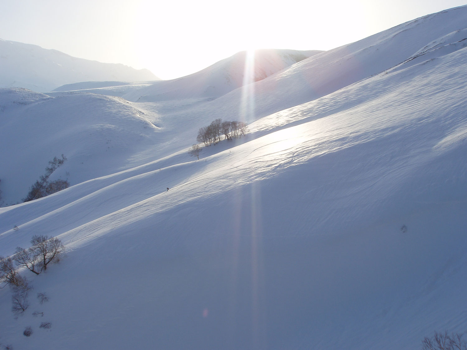 Iceland-virgin-snow-skiing-snow