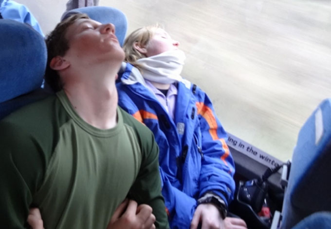 falling-asleep-on-a-uni-ski-trip