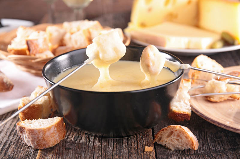 Fondue-Seasonaire-Recipe-Ski-Season-Easy.jpg