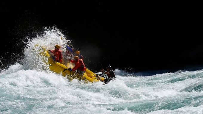 White water raftgin on the Futaleufu River, Chile - White water rafting holidays