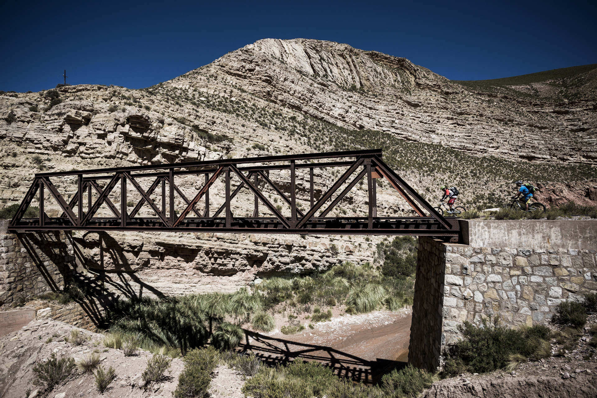 Mountain Biking in Argentina by Dan MilnerMilner_ARG0140437