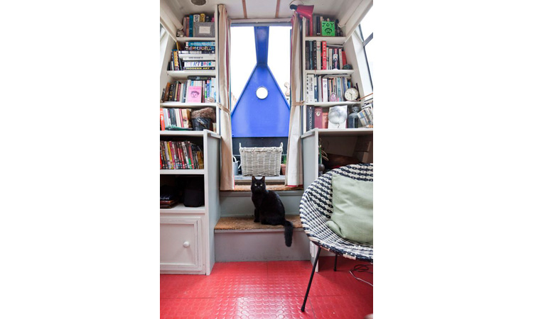 House Canal Narrow Boat Interior Apolloduck via. Pinterest