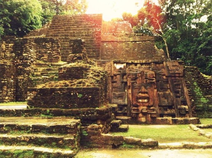 A Mayan temple in Belieze, similar to the one discovered by 15 year old William Gadoury - Photo: iStock