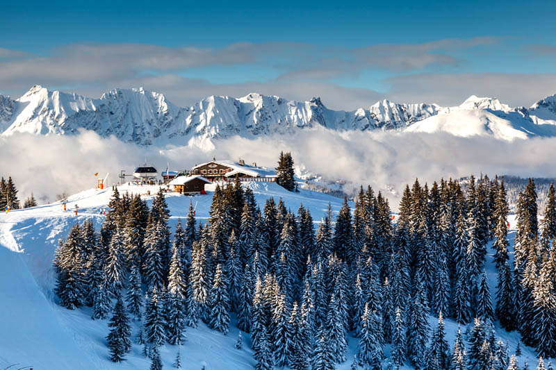 Best-Luxury-Ski-Resorts-World-Skiing-Megeve-France.jpg