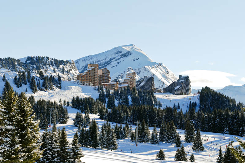 Best-Snowboarding-Resorts-Europe-Holiday-Avoriaz-Morzine-France.jpg