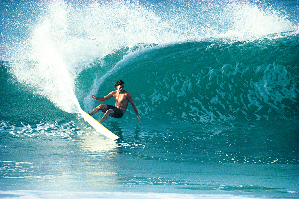 Tom Curren cutback at Backdoor by Tom Servais
