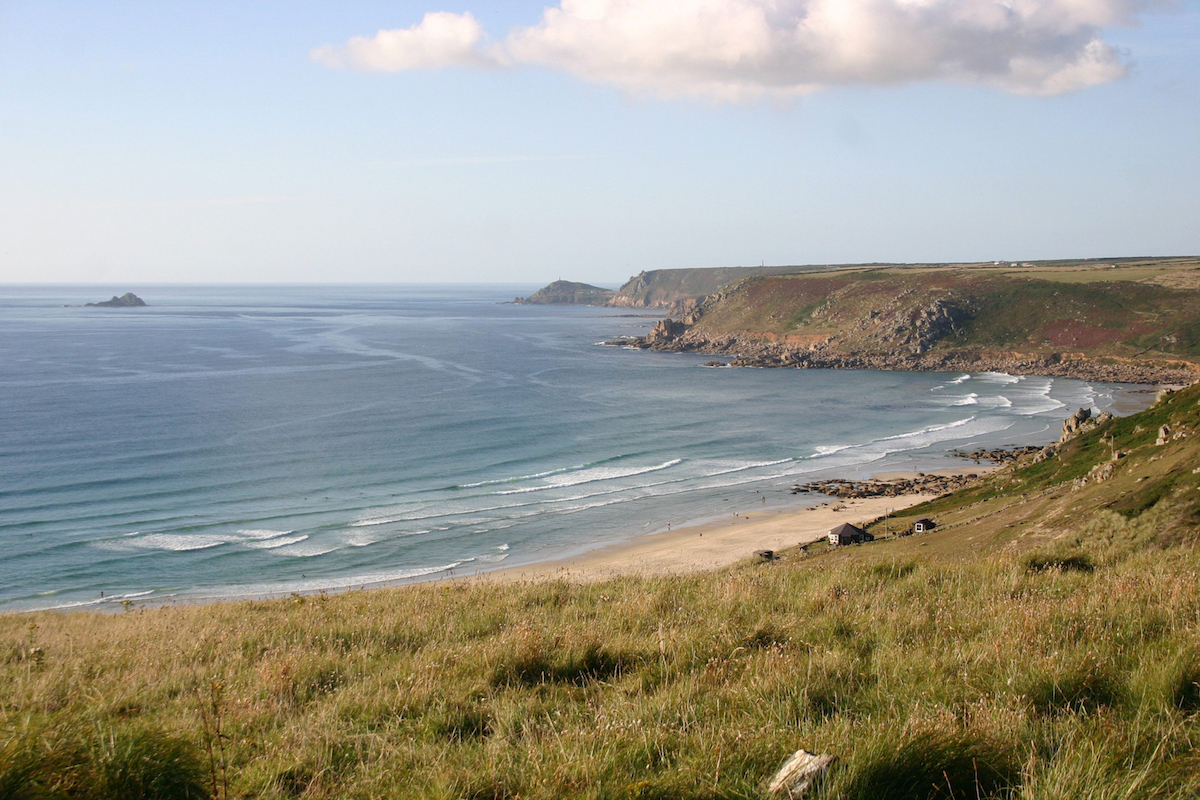 Learn To Surf In Cornwall: clean surf at Sennen Cove