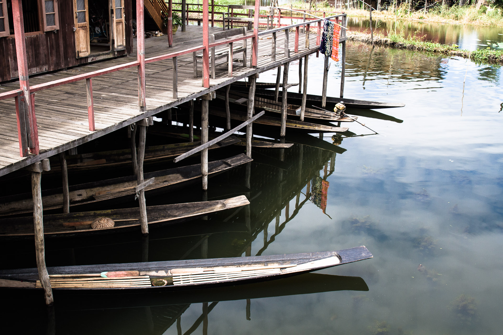 lotus-weavers-of-inle-lake-myanmar-burma-copyright-tristan-kennedyimg_4833