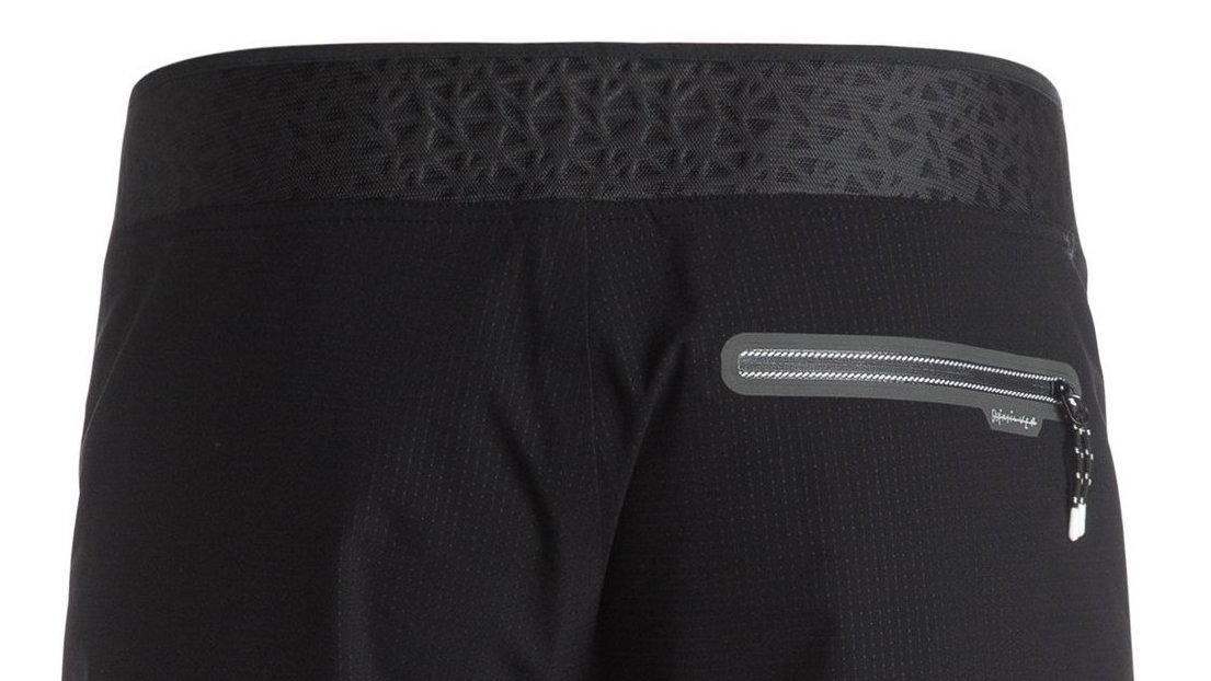 Boardshorts For Surfing: Quiksilver New Wave Highline boardshorts