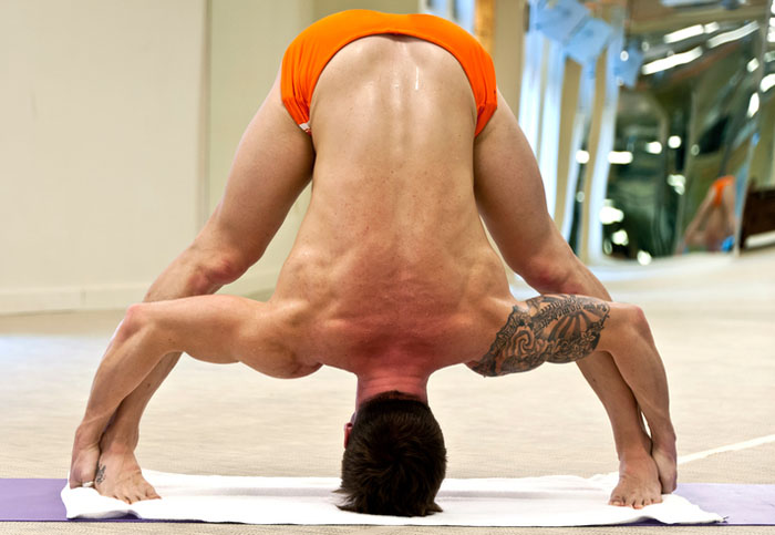 Bikram-Yoga-Classes-UK-Practice-Man.jpg