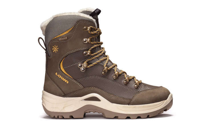 hiking-boots-gear-equipment-walking-uk-winter-lowa-renegade-ice-gtx-womens