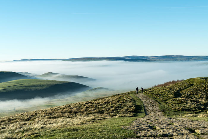 Hiking-Peak-District-Walking-UK-Mam-Tor.jpg