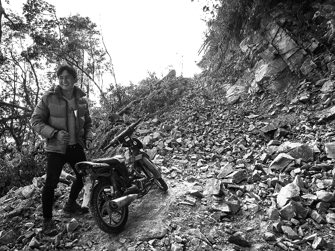 Travelling-in-Burma-Kachin-Province-Motorbike-Travel