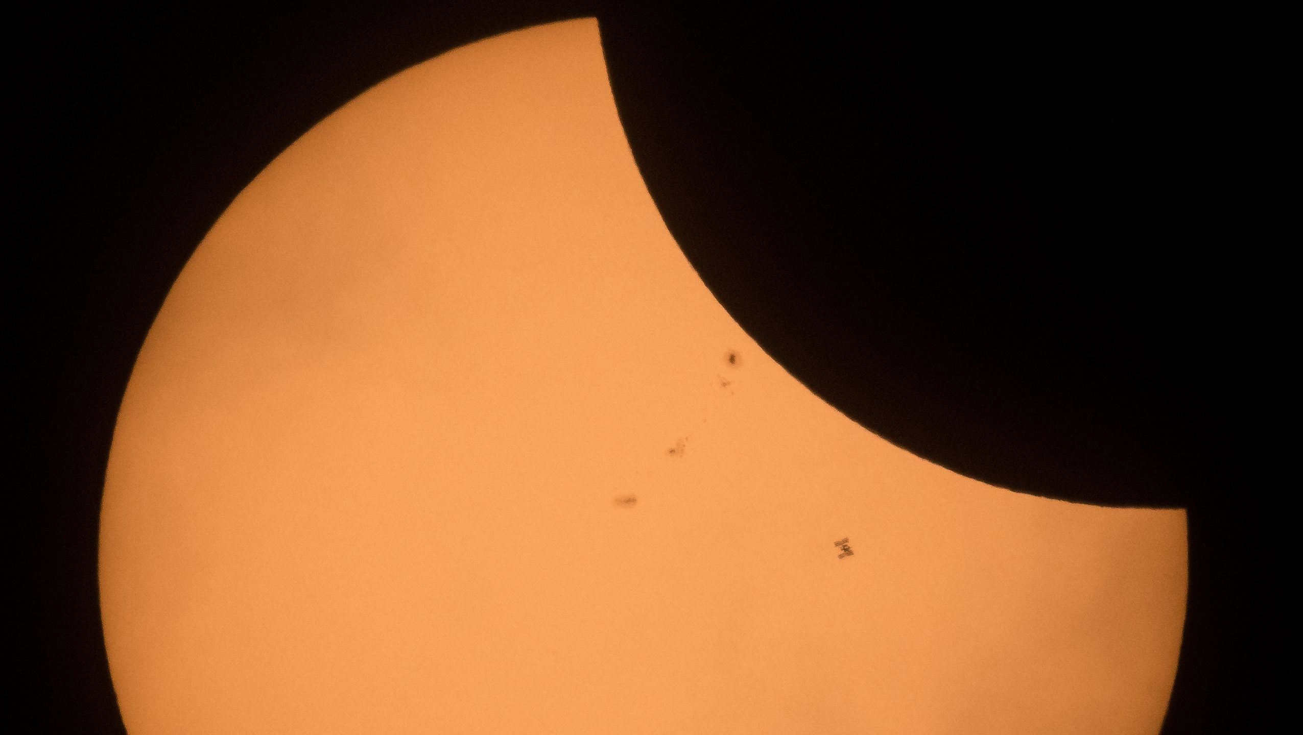 eclipse-iss-route-1