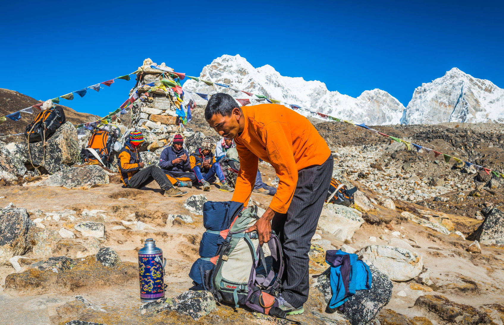 sherpa-everest-nepal