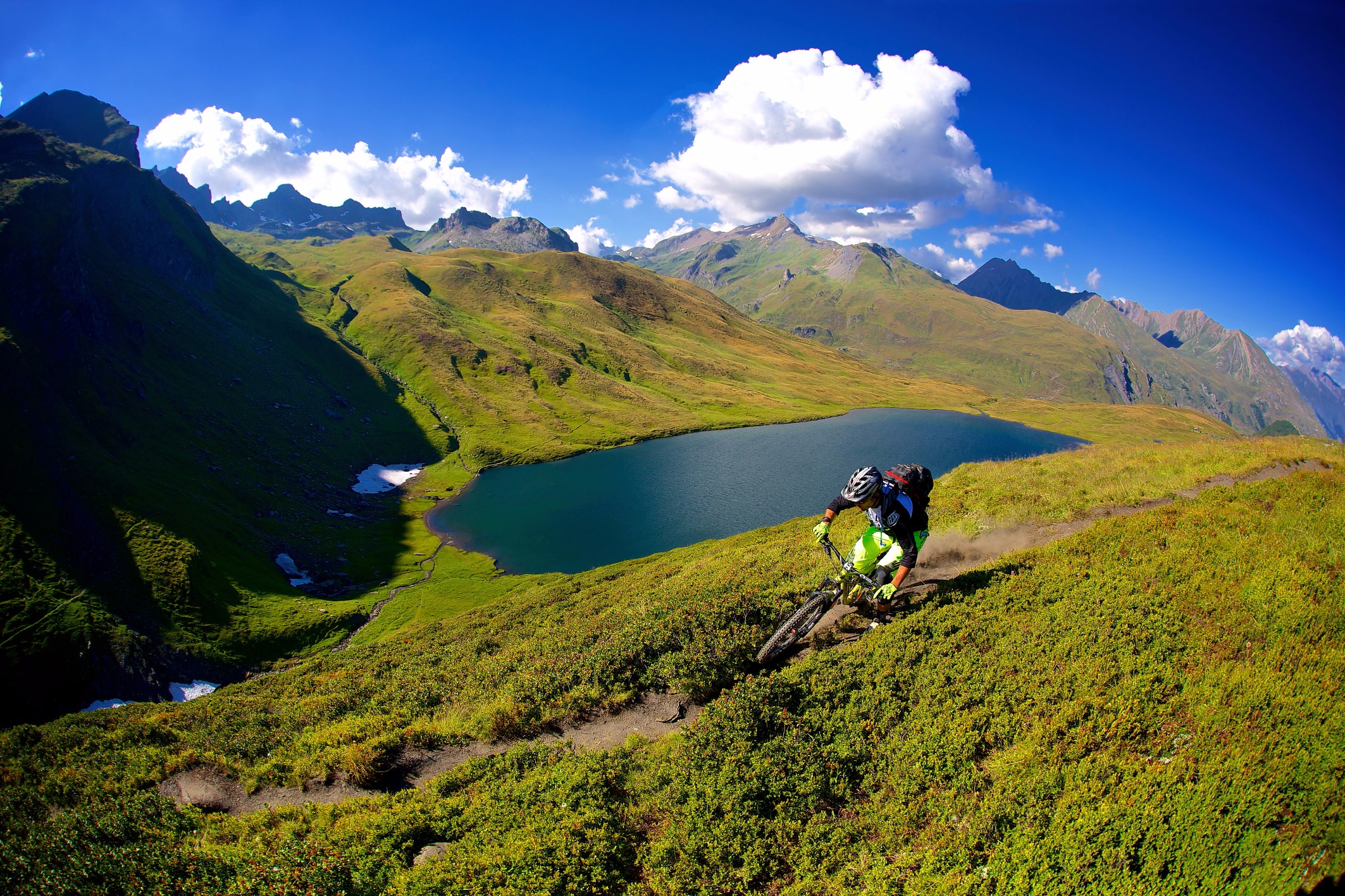 valle-daosta-mountain-bike-a-la-thuile-ph-archivio-turismo 7 of the Best Mountain Biking Routes in Northern Italy