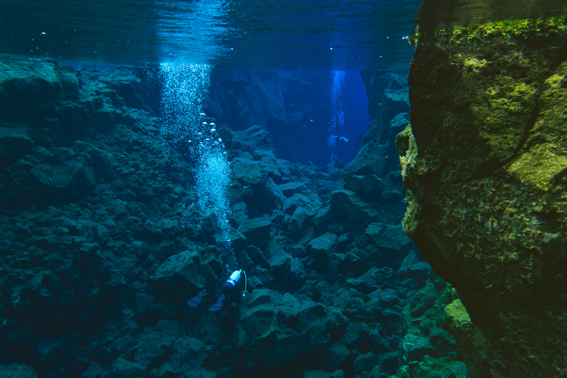 diving-in-silfra-icelandemagnusson-07806