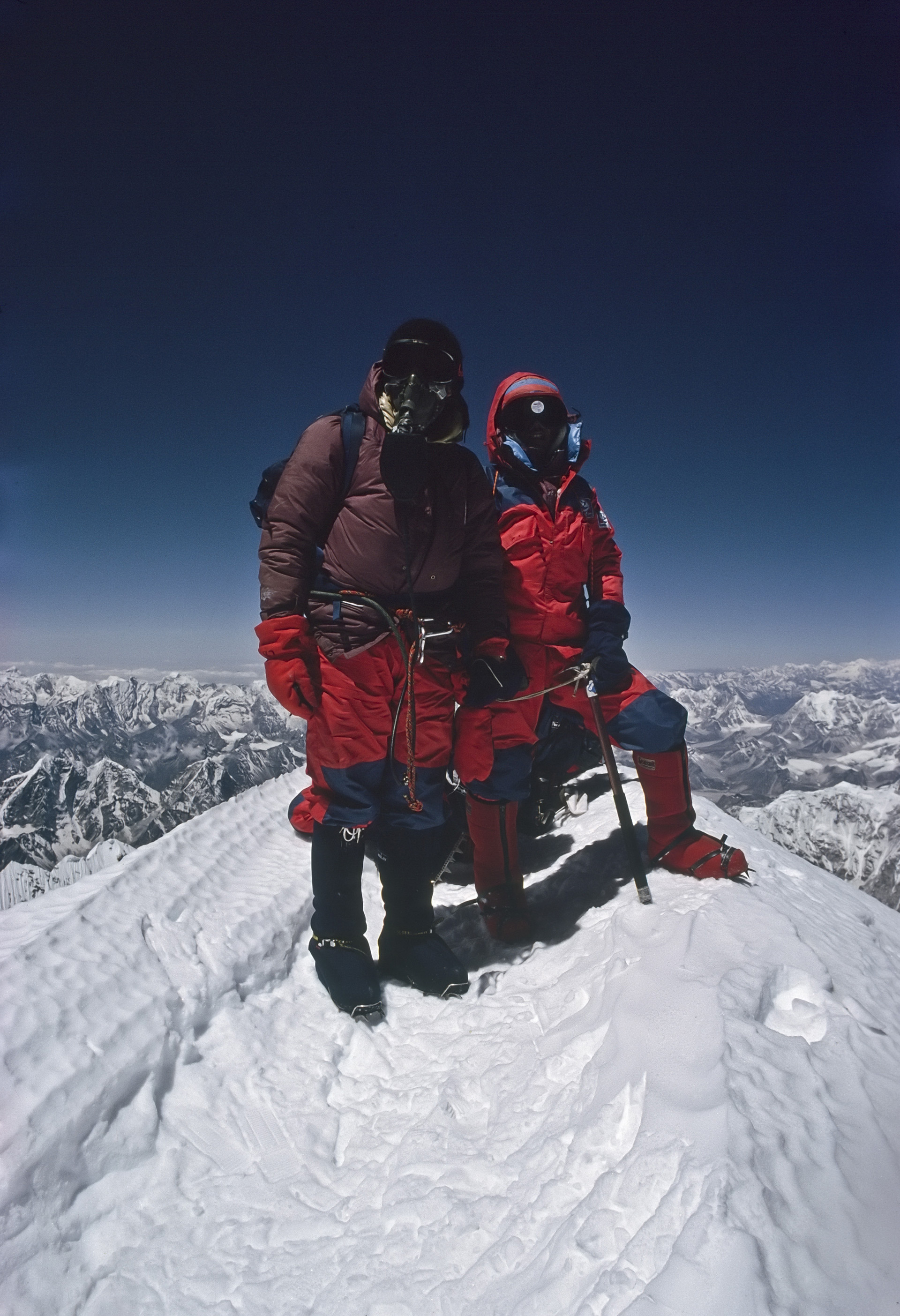 Chris Bonington on the summit of Everest in 1985, with Ang Lhakpa