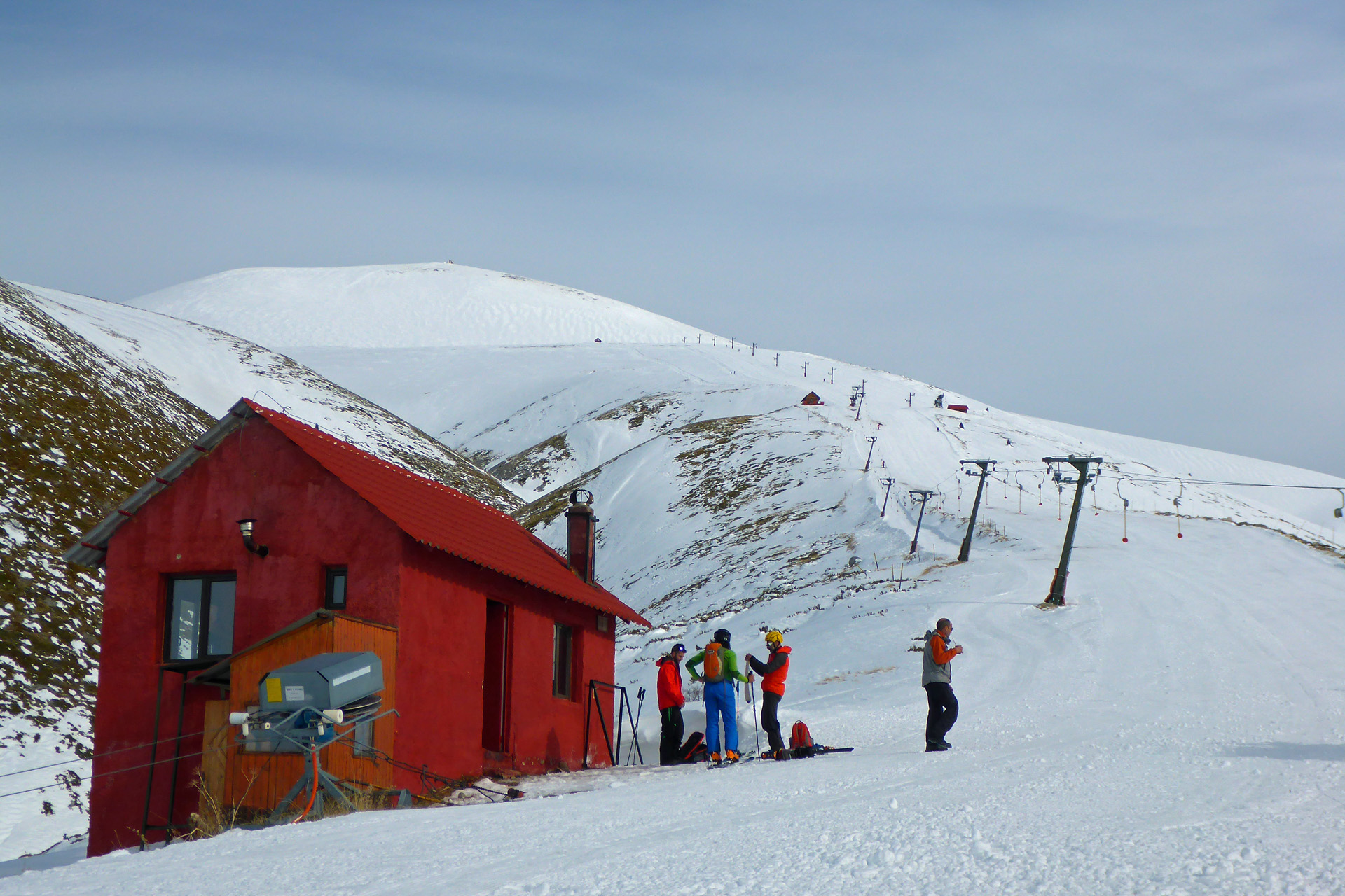 The Greek Special Forces drag lifts on Mt Olympus