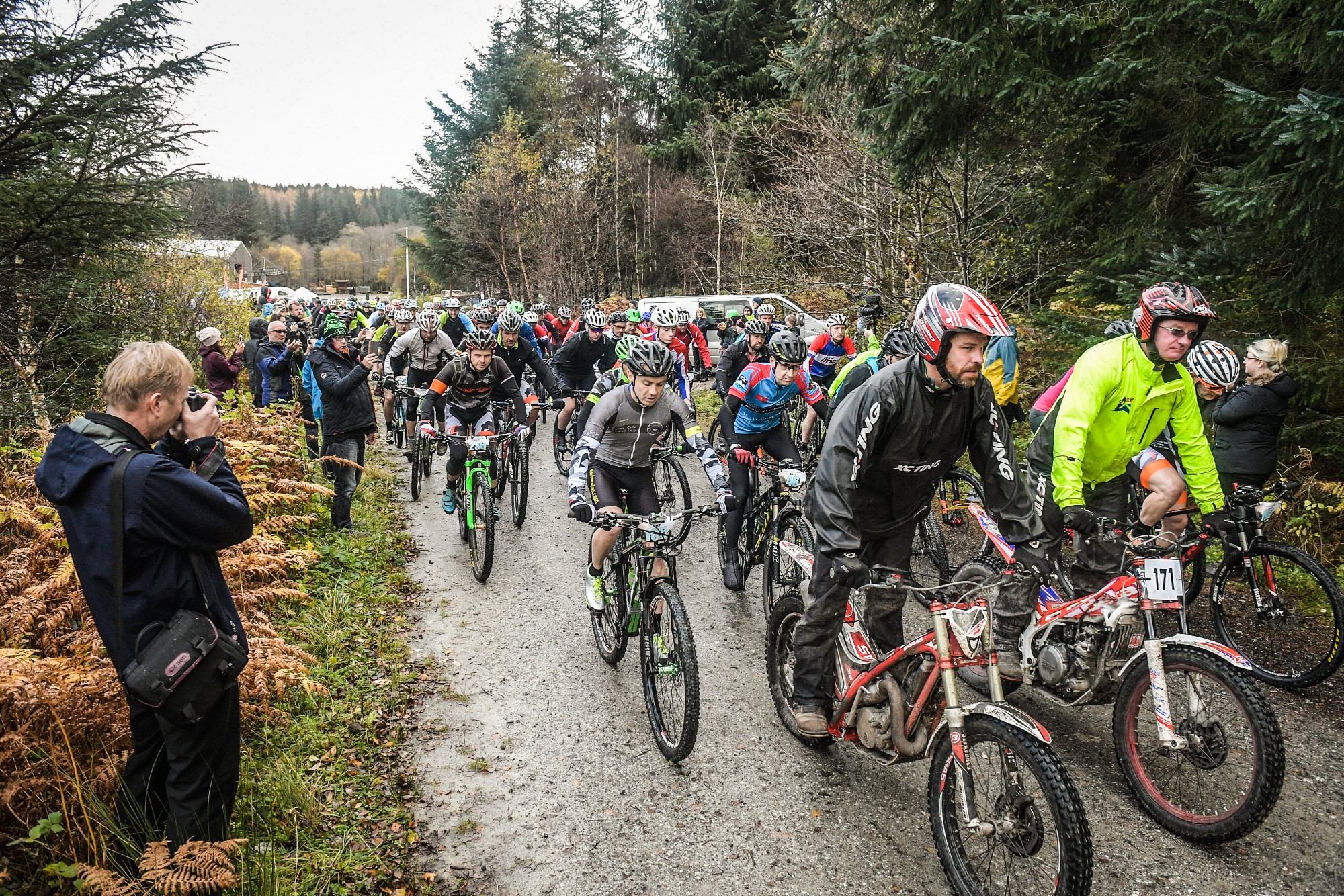 night-riding-in-fort-william-photo-sportograf-5