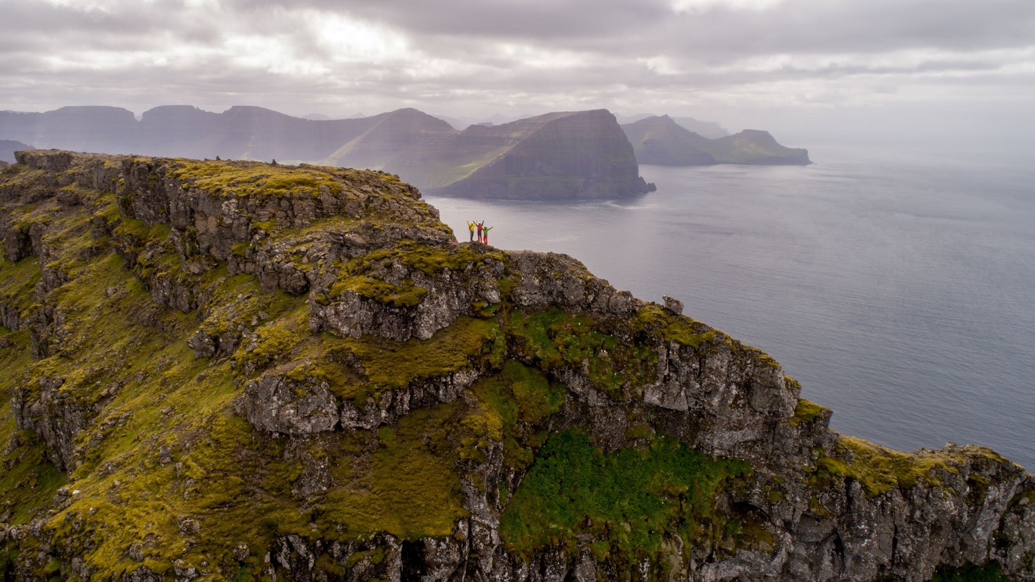 climbing-on-the-faroe-islands-land-of-maybe-cape-enniberg