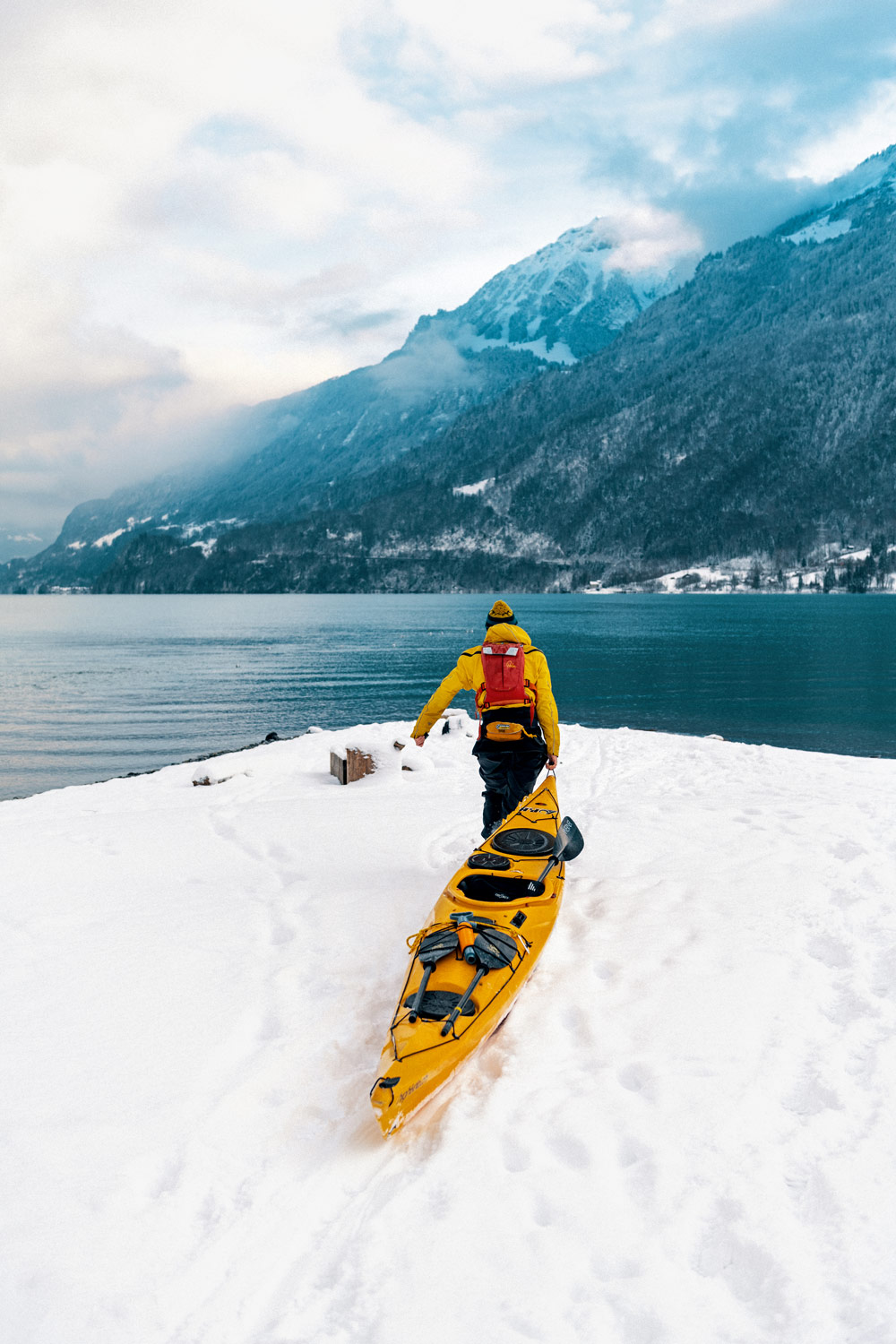 Winter-Kayaking-Bern