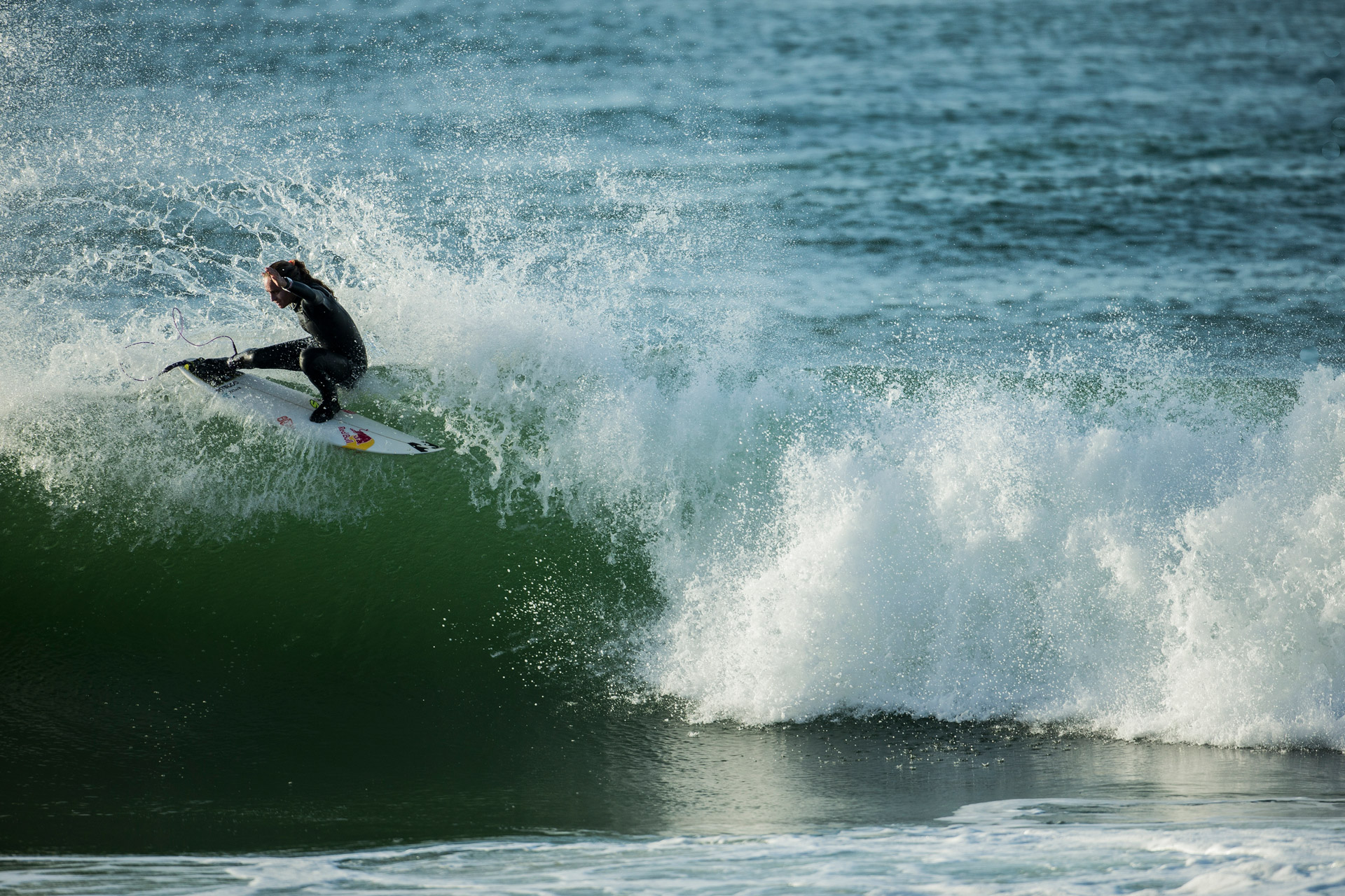 justine-dupont-big-wave-surfer