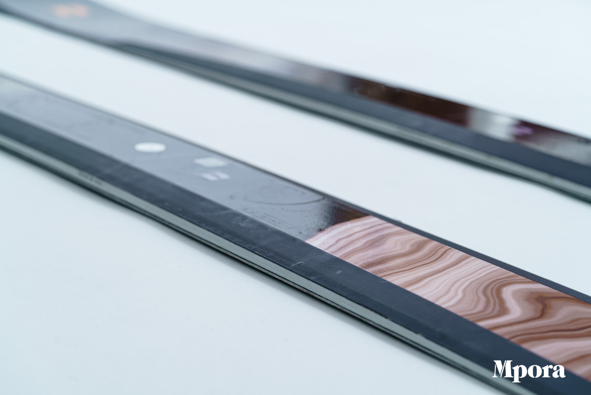 Armada Tracer 118 CHX 2019 – 2020 Ski | Review - M Armada Tracer 118 CHX 2019 – 2020 Ski | Review - M